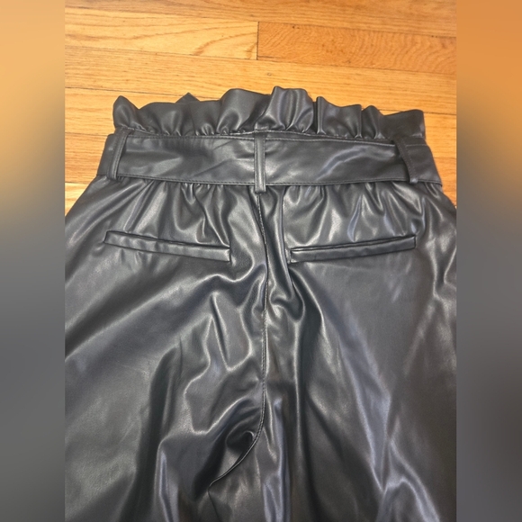 Who What Wear Black High-Waisted Faux Leather Trousers with Tie Waist EUC Size 2 - Picture 10 of 14